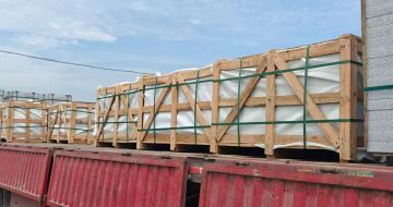 昆明 芝麻白花岗岩地铺石出口专车-泰国游