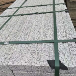 昆明 白麻花岗岩直行盲道石，盲条，地铺石