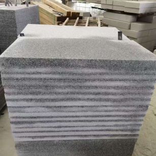 昆明 芝麻白5公分火烧地铺成品，900*400，规格可定制