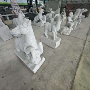 昆明 芝麻白花岗岩造型立体雕刻——十二生肖
