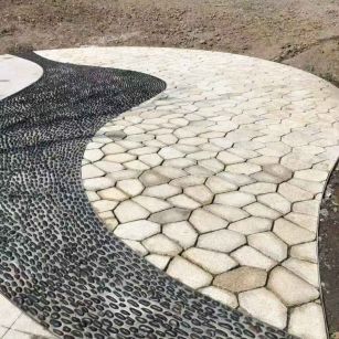 昆明 黄金麻冰裂纹地铺石工地铺装案例