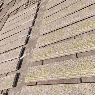 昆明 黄金麻花岗岩光面楼梯踏步