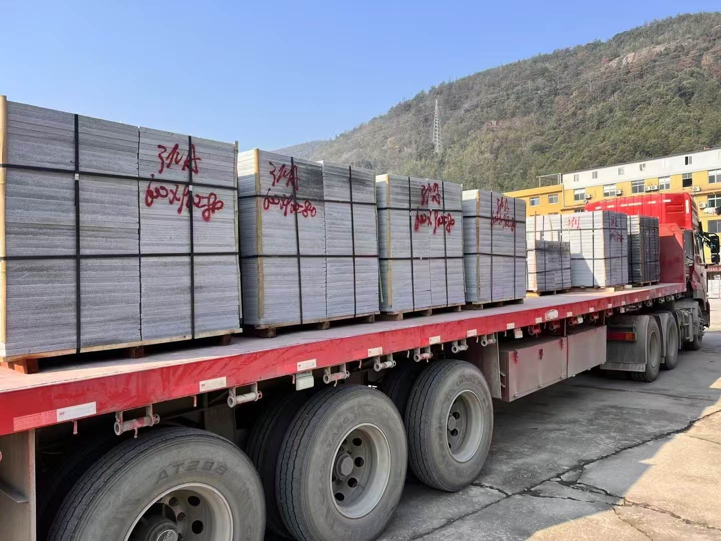 昆明 芝麻灰地铺石出货日常