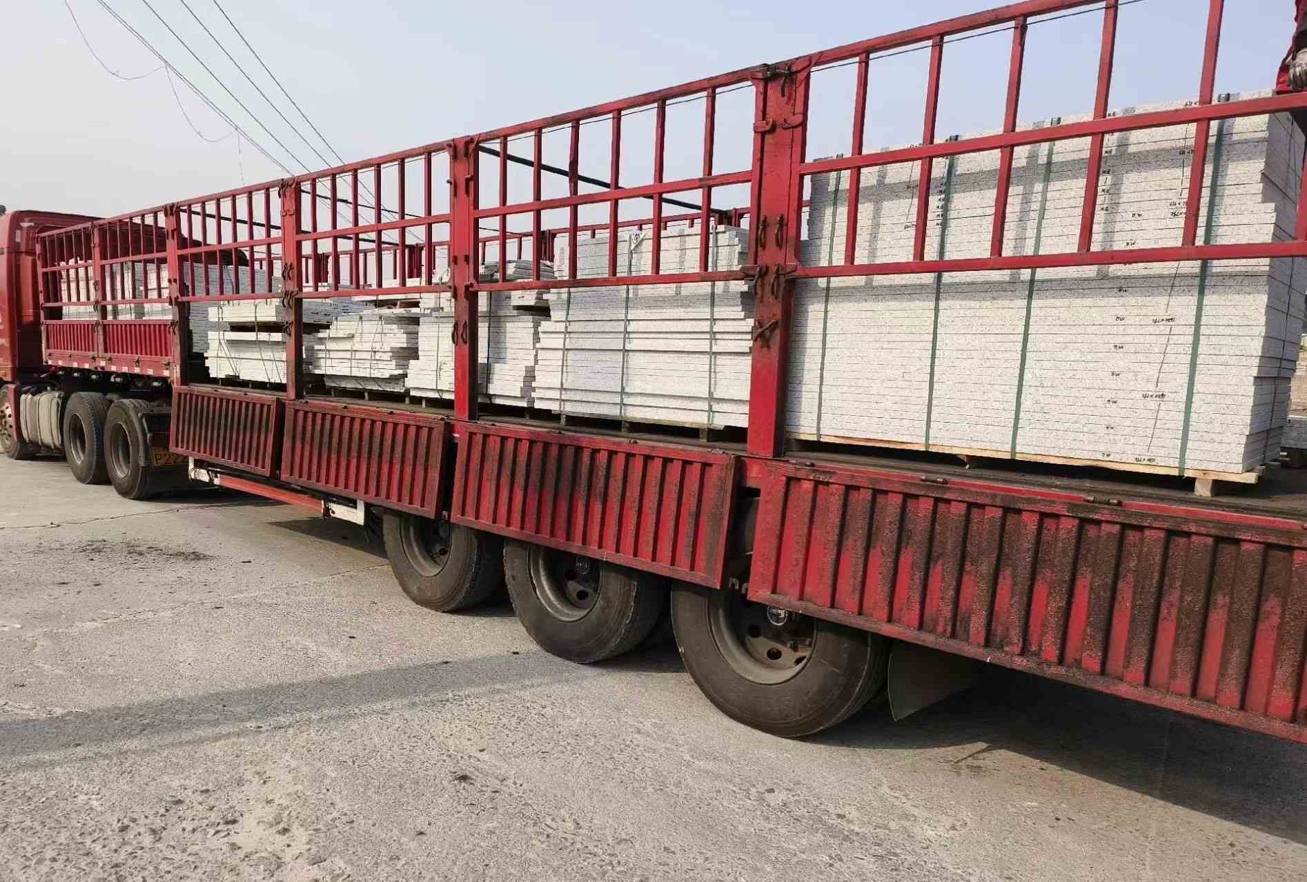 昆明 白麻荔枝面外墙干挂，工厂装车日常