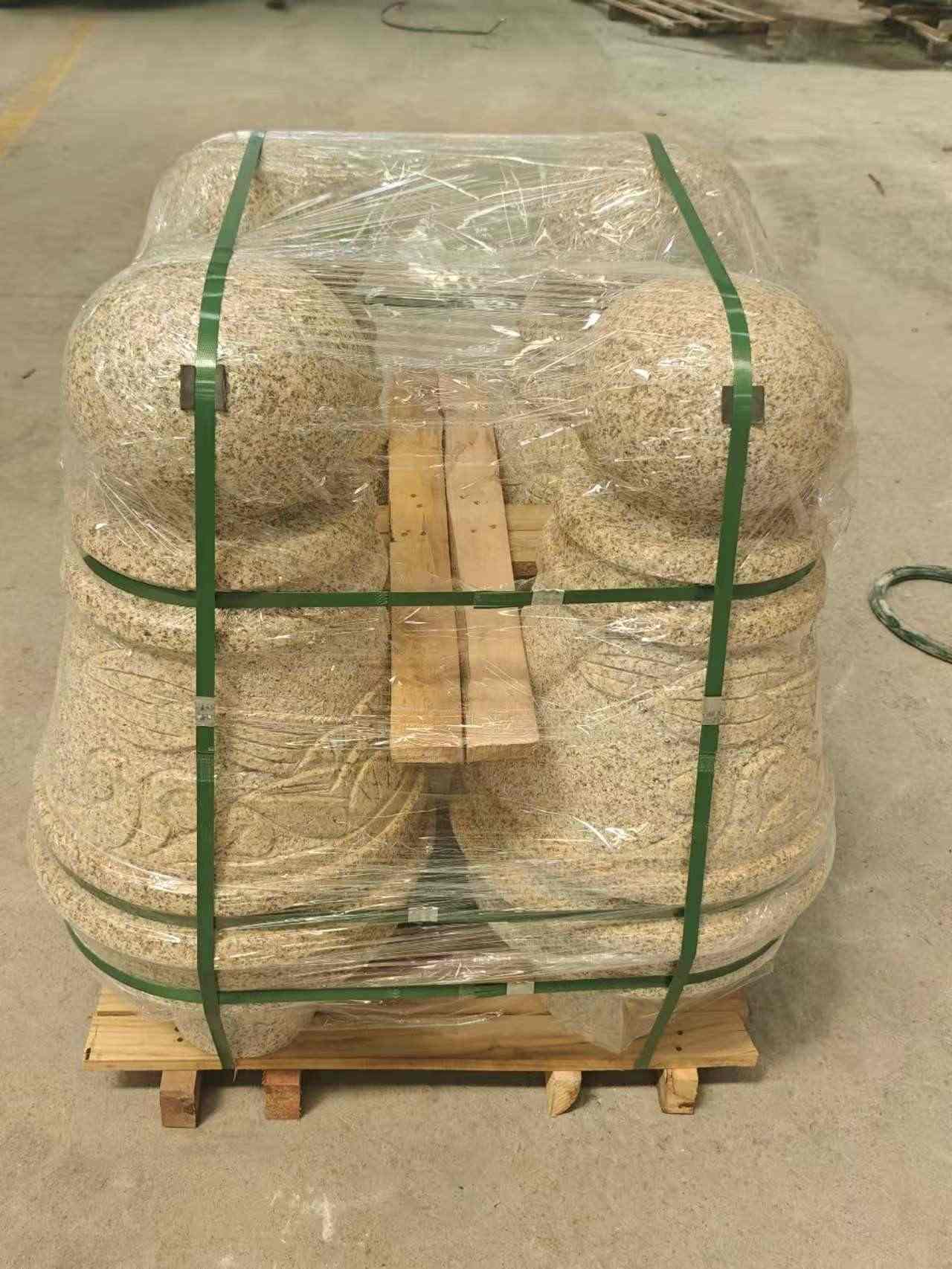 昆明 黄金麻异形定制雕花——棒棒糖挡车柱