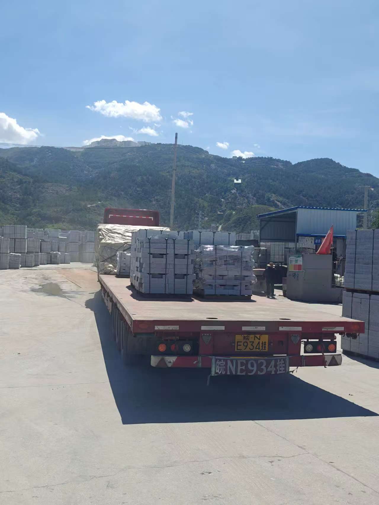 昆明 芝麻白仿形路沿石，直形路沿石