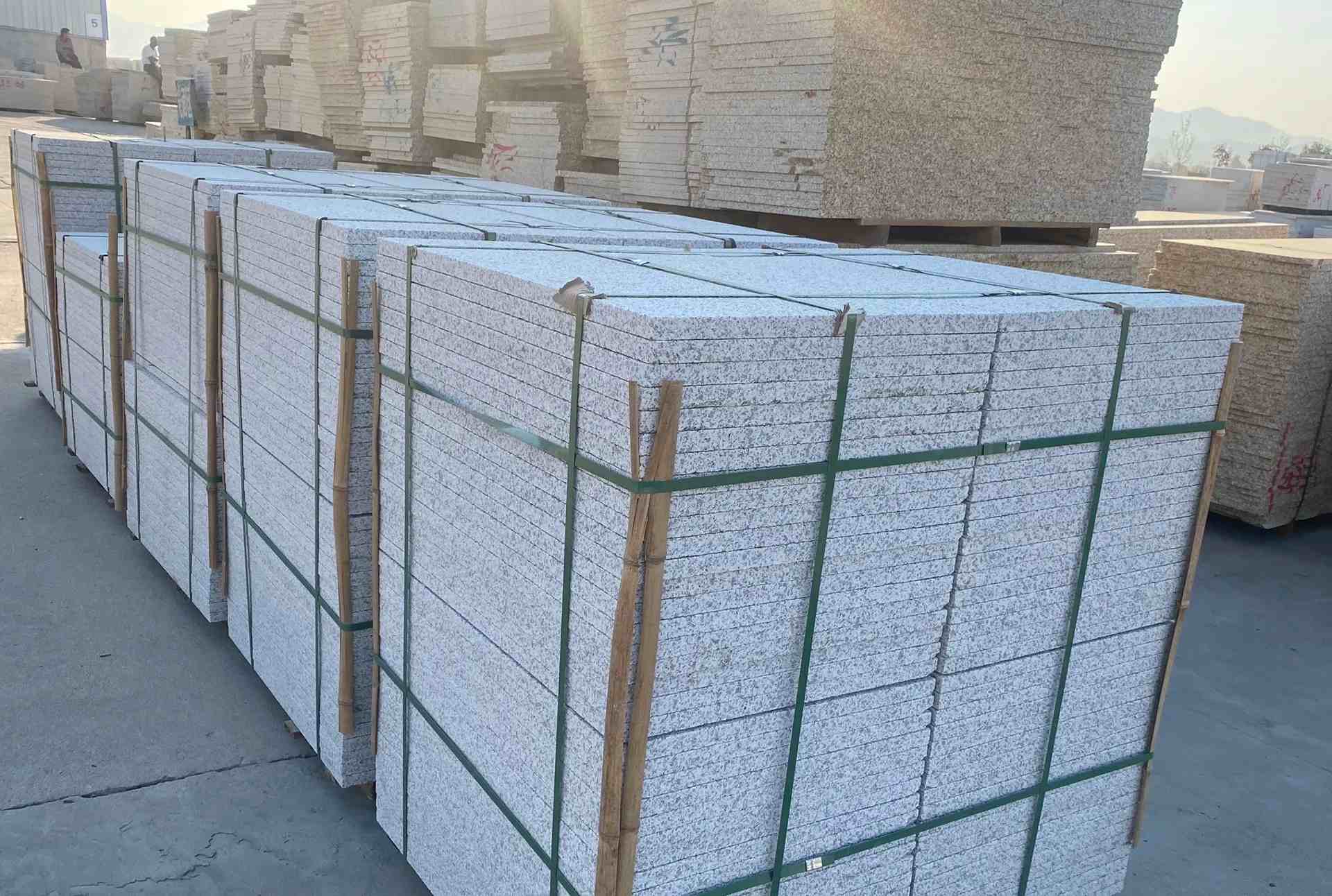 昆明 白麻花岗岩荔枝面地铺石