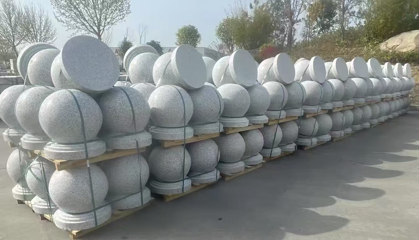 昆明 白麻花岗岩石材圆球，石球，挡车球，隔离球，景观石球，风水球等