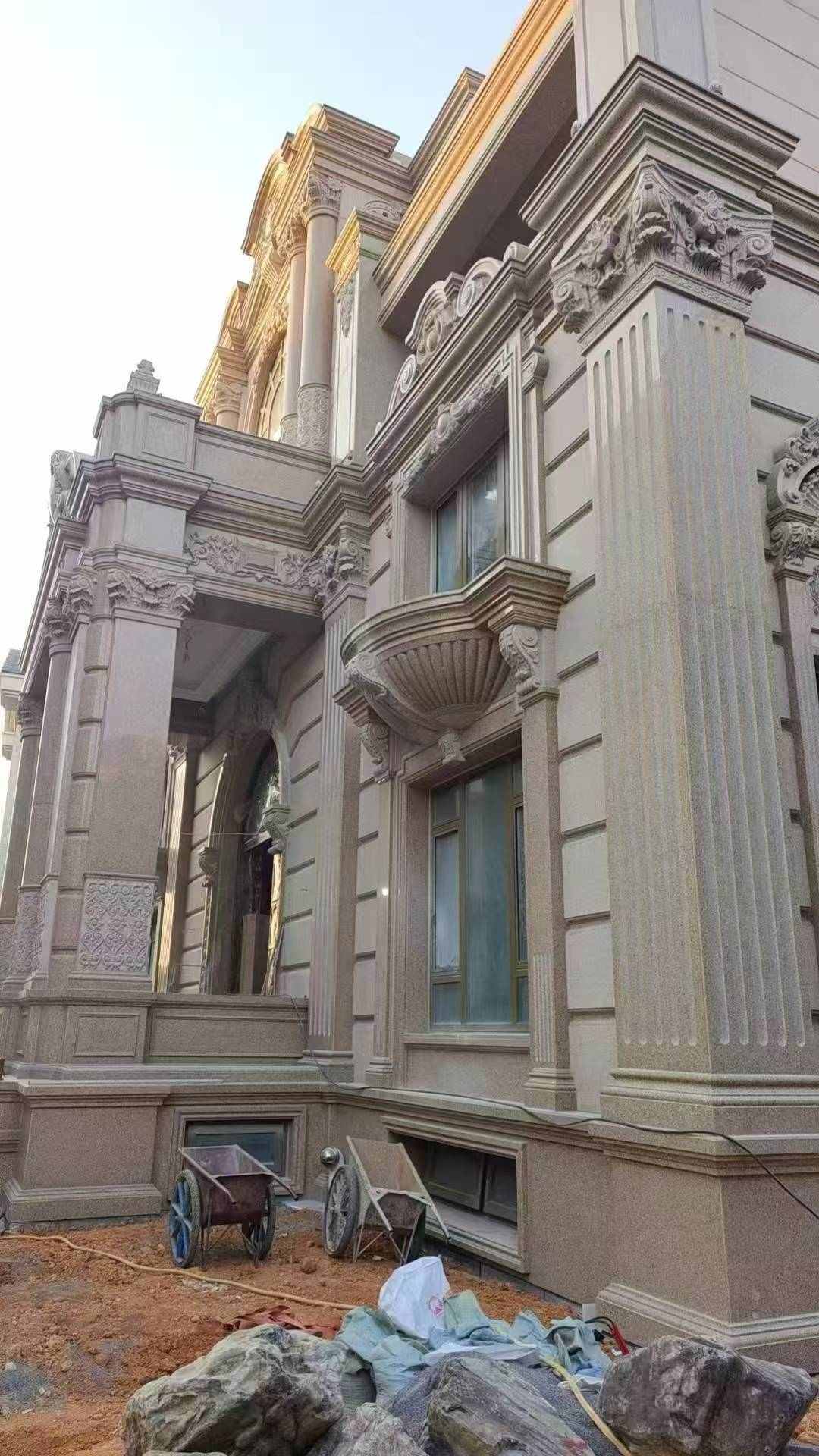 昆明 黄金麻花岗岩光面别墅外墙干挂施工完成