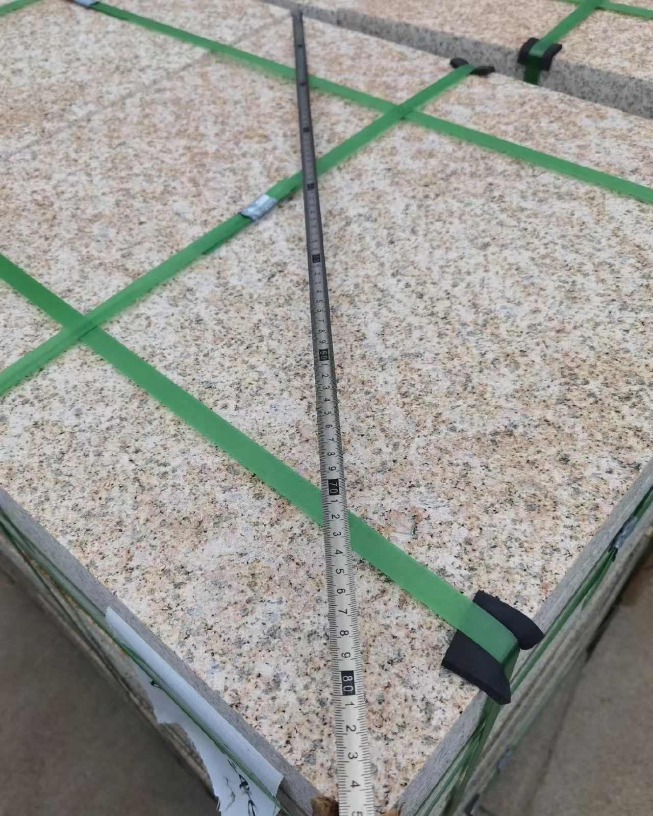 昆明 黄金麻火烧面地铺石