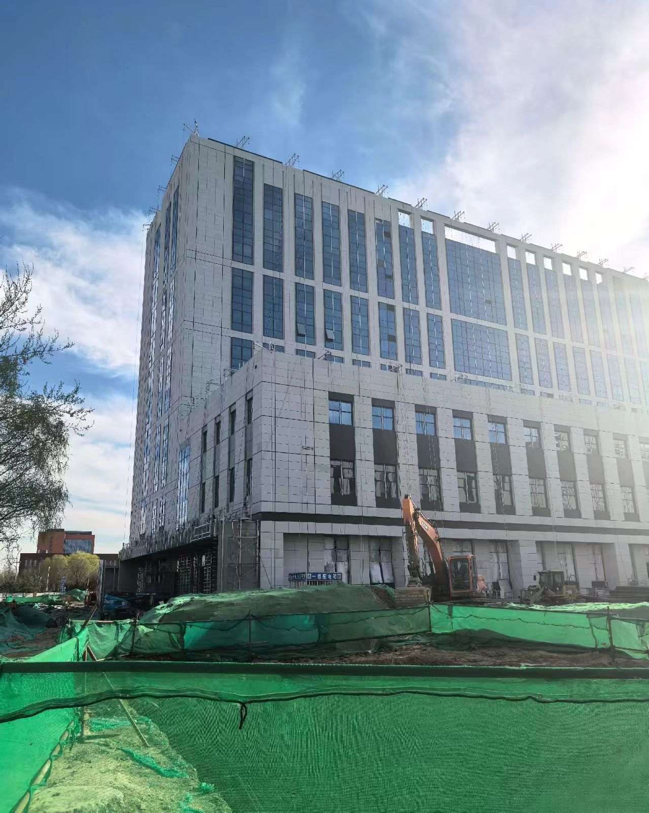 昆明 白麻花岗岩石材外墙干挂