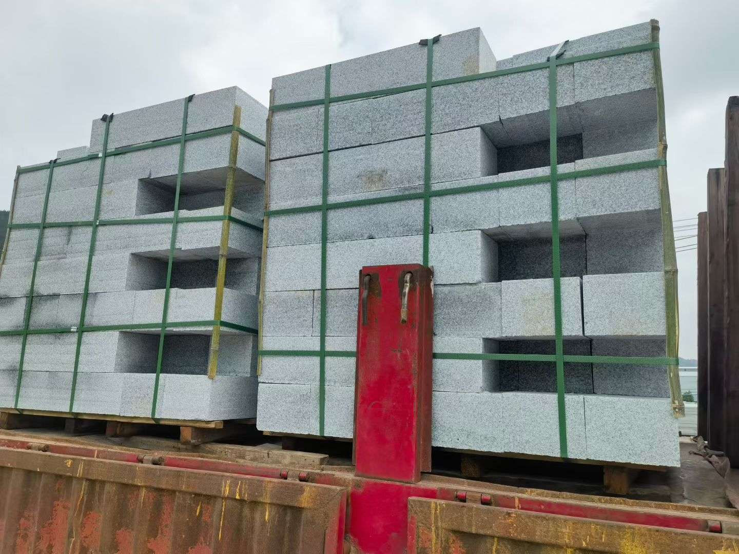 昆明 芝麻白花岗岩路沿石，平石，路侧石，马路牙子，路缘石，立缘石，平缘石等